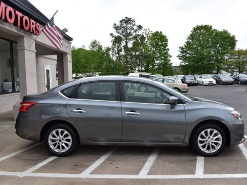 Used 2019 Nissan Sentra SV FWD image 7