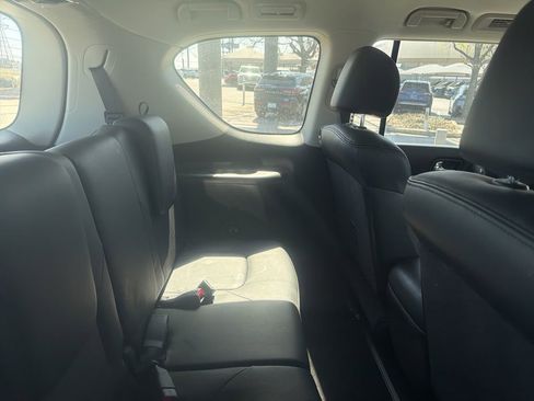 Used 2023 Nissan Armada SL w/ Captain's Chairs Package image 6