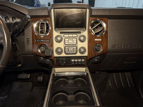 Used 2016 Ford F350 Lariat w/ Lariat Ultimate Package AWD/4WD image 35