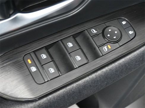 New 2026 Nissan Kicks SV image 13