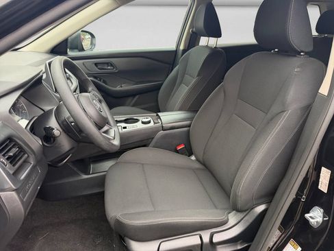 Used 2024 Nissan Rogue S AWD/4WD image 10