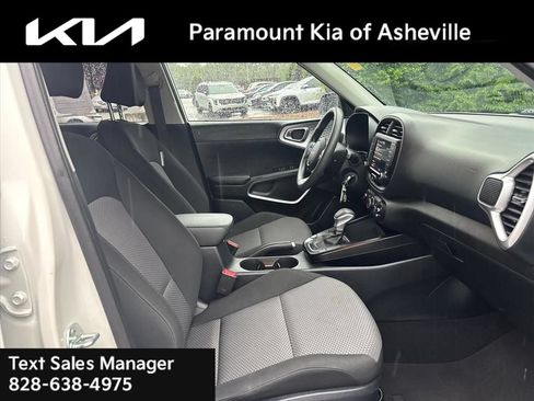 Certified 2024 Kia Soul LX w/ Option Group 015 FWD image 29