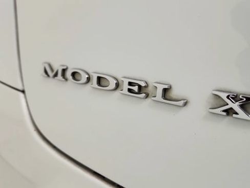 Used 2018 Tesla Model X 75D AWD/4WD image 33