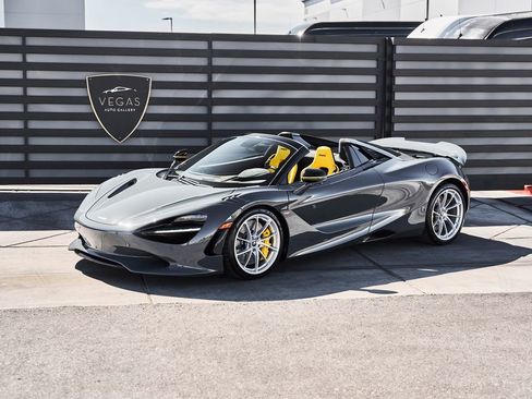Used 2026 McLaren 750S Spider RWD image 5
