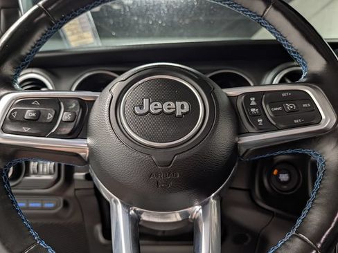 Used 2021 Jeep Wrangler Unlimited Rubicon 4xe w/ Cold Weather Group AWD/4WD image 23