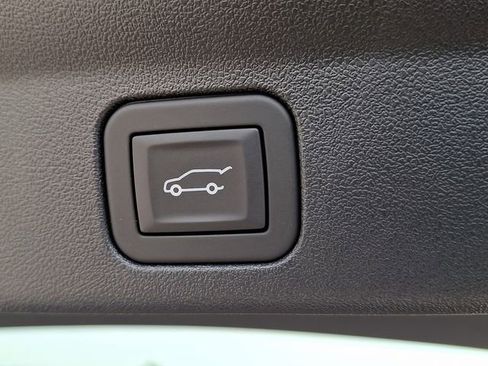 Certified 2025 Cadillac Escalade IQ Sport 2 w/ LPO, ONYX Package image 31