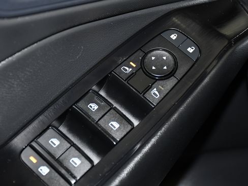 Used 2024 Nissan Rogue S AWD/4WD image 32