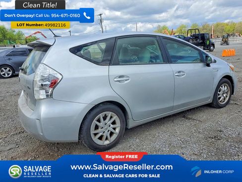 Used 2013 Toyota Prius V Three image 4