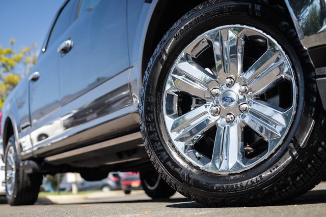 Used 2018 Ford F150 Lariat w/ Equipment Group 502A Luxury AWD/4WD image 14
