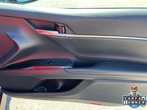 Used 2022 Toyota Camry LE image 15