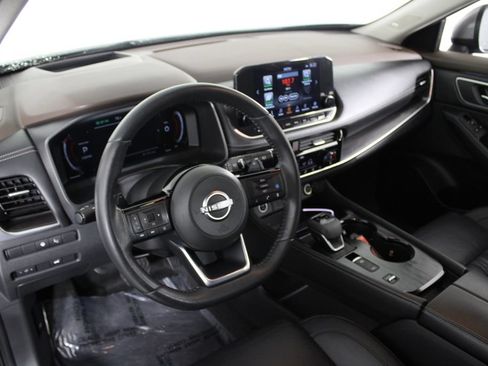 Used 2022 Nissan Rogue Platinum w/ Head-Up Display Package FWD image 19