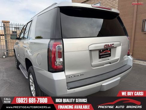 Used 2017 GMC Yukon SLT AWD/4WD image 13