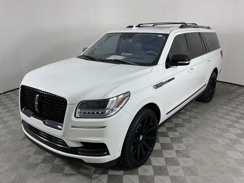 Used 2020 Lincoln Navigator L Reserve w/ Luxury Package AWD/4WD image 2