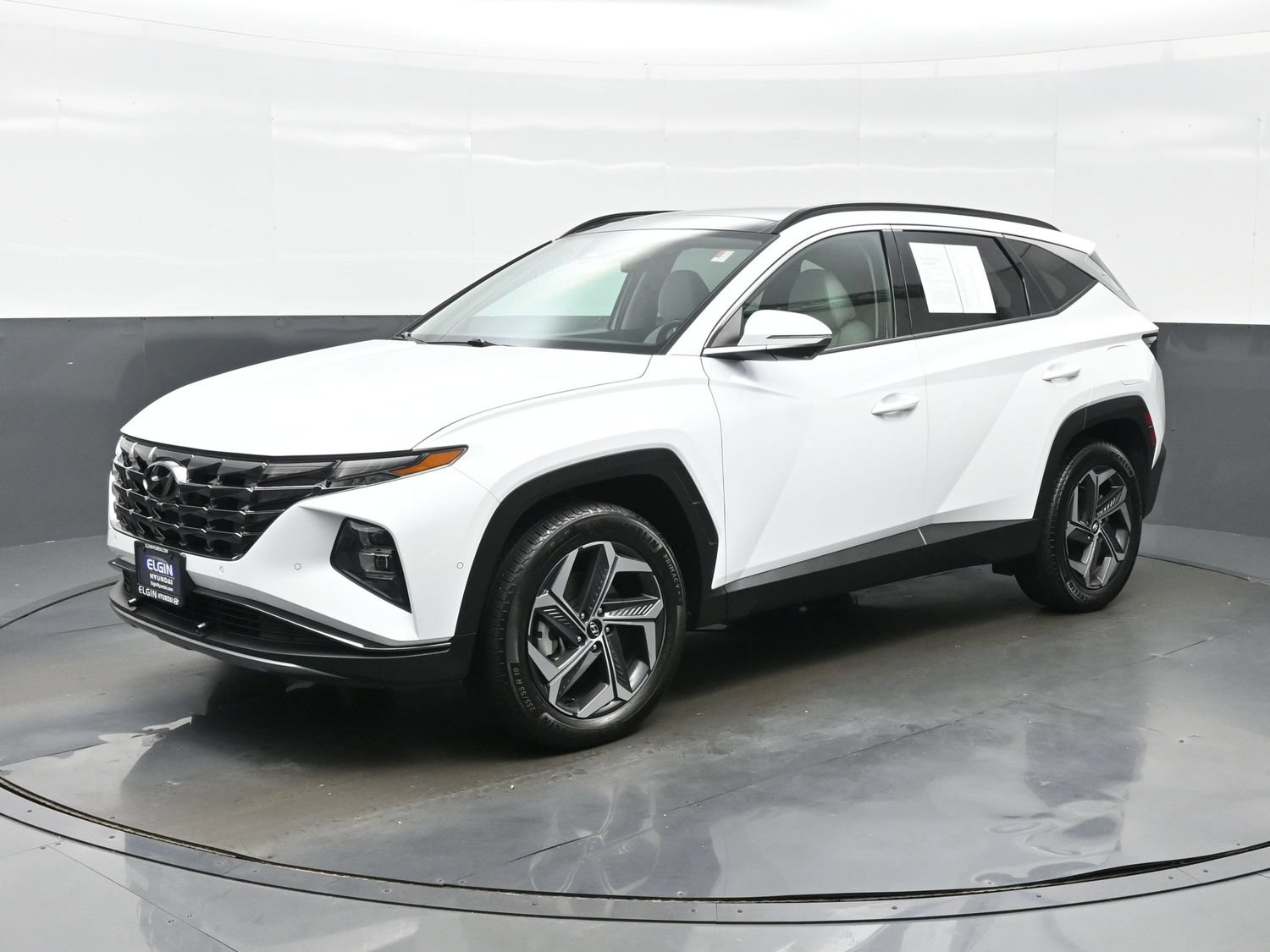 Certified 2024 Hyundai Tucson Limited AWD/4WD image 2