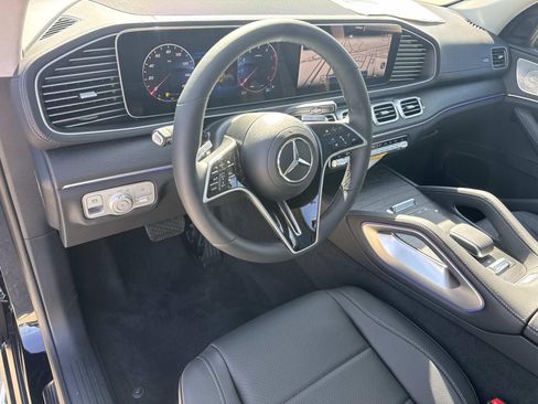 New 2026 Mercedes-Benz GLS 450 4MATIC image 12