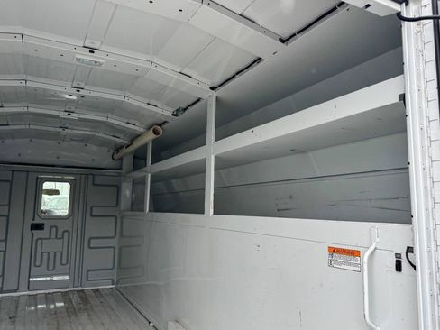 Used 2024 Ford E-450 and Econoline 450 Super Duty w/ Power Windows & Locks Group RWD image 19