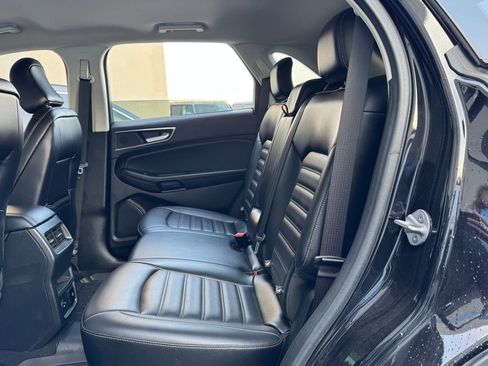 Used 2022 Ford Edge SEL w/ Convenience Package image 24