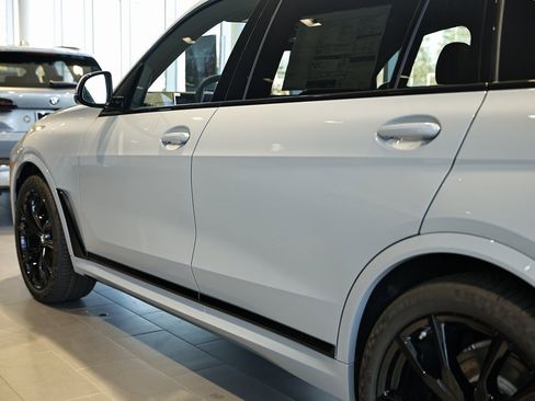 New 2026 BMW X7 xDrive40i w/ M Sport Package image 10
