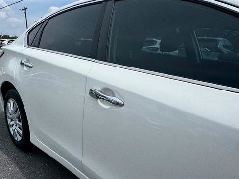 Used 2014 Nissan Altima 2.5 S FWD image 20