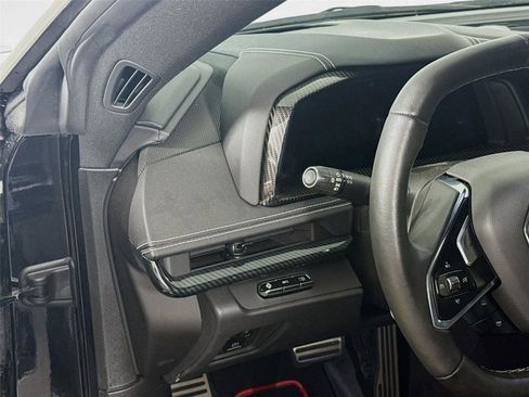 Used 2023 Chevrolet Corvette Stingray Preferred Conv w/ 2LT image 8