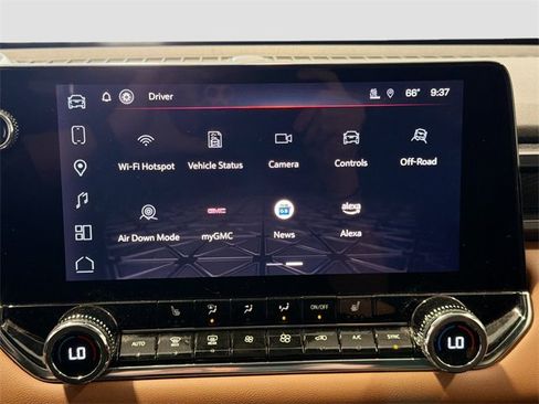 Used 2023 GMC Canyon AT4 w/ Technology Package image 13