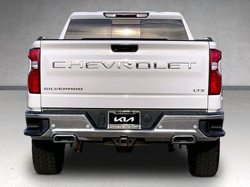 Used 2022 Chevrolet Silverado 1500 LTZ AWD/4WD image 5