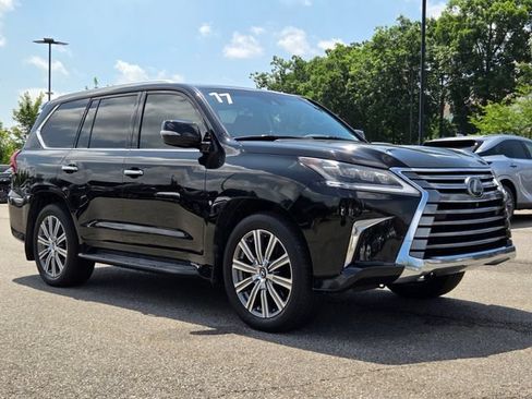Used 2017 Lexus LX 570 4WD w/ Luxury Package image 7