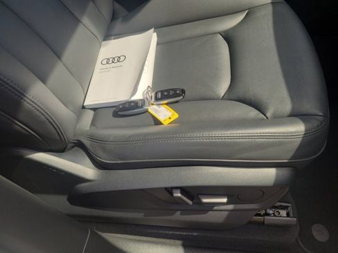 Used 2023 Audi Q7 3.0T Premium Plus w/ Premium Plus Package AWD/4WD image 24