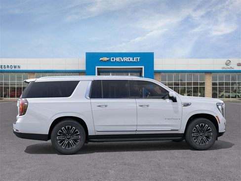 New 2026 GMC Yukon XL Elevation w/ Elevation Premium Package image 5