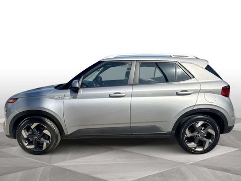 Used 2025 Hyundai Venue SEL FWD image 5