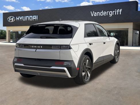 Certified 2025 Hyundai Ioniq 5 SE image 15