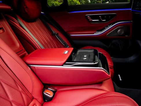Used 2024 Mercedes-Benz S 63 AMG S image 51