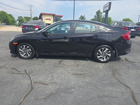 Used 2016 Honda Civic EX image 9