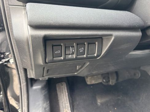 Used 2022 Subaru Outback Premium AWD/4WD image 19