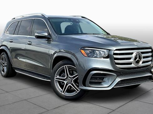 New 2026 Mercedes-Benz GLS 450 4MATIC image 2