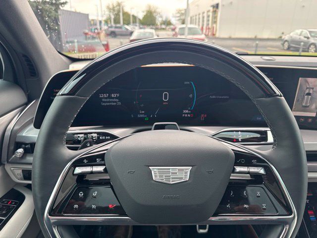 Used 2026 Cadillac Vistiq Sport w/ LPO, Floor Liner Package AWD/4WD image 23