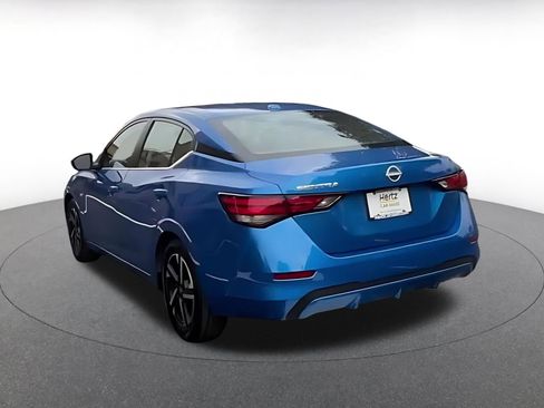 Used 2025 Nissan Sentra SV image 11