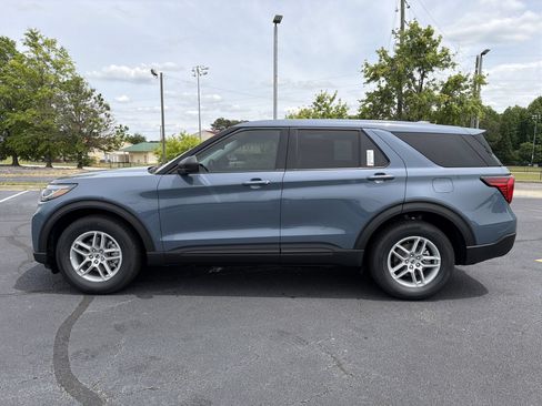New 2026 Ford Explorer Active RWD image 24