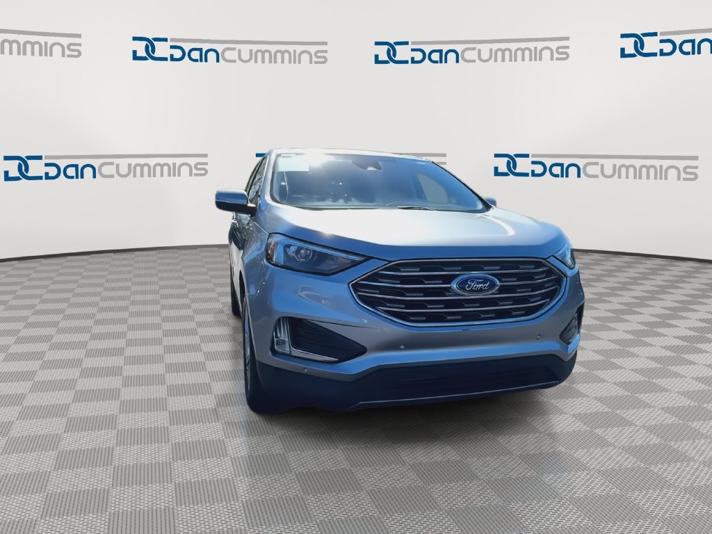 Used 2024 Ford Edge Titanium AWD/4WD image 3