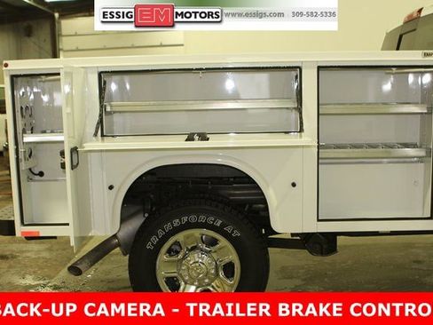 New 2024 RAM 2500 Tradesman w/ Chrome Appearance Group image 42