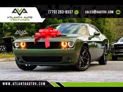 Used 2022 Dodge Challenger SXT w/ Blacktop Package