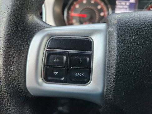 Used 2011 Dodge Charger SE RWD image 22