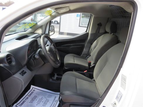 Used 2021 Nissan NV200 S image 4