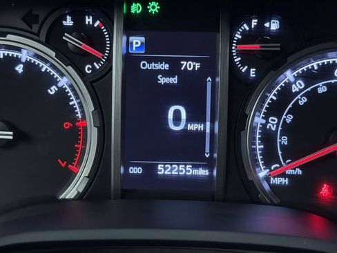 Certified 2023 Toyota 4Runner TRD Off-Road Premium w/ Moonroof Package AWD/4WD image 14
