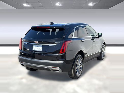 New 2026 Cadillac XT5 Premium Luxury w/ LPO, Floor Liner Package AWD/4WD image 9