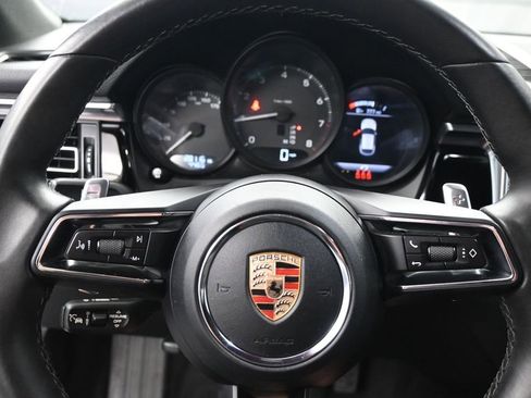 Certified 2023 Porsche Macan AWD/4WD image 20
