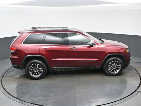 Used 2022 Jeep Grand Cherokee Limited image 40
