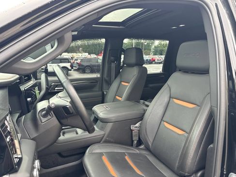 Used 2025 GMC Sierra 2500 AT4 w/ AT4 Premium Plus Package AWD/4WD image 6