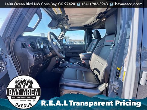 New 2026 Jeep Gladiator Rubicon w/ Steel Bumper Group AWD/4WD image 14