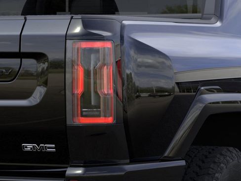 New 2024 GMC Hummer EV 3X w/ Extreme Off-Road Package image 35